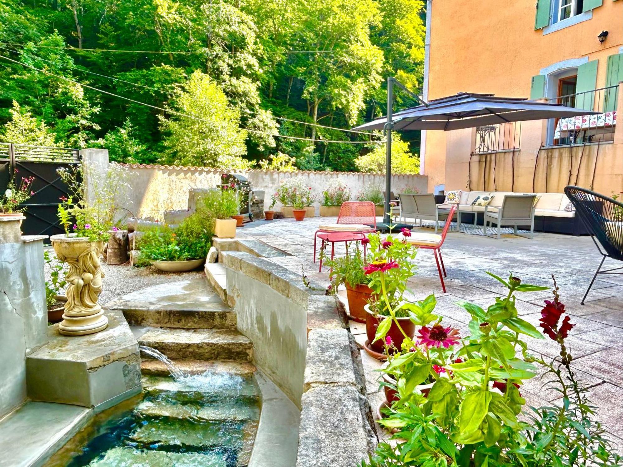 Notre-Dame D'Escouloubre Sources D'Eaux Chaudes Privees Et Sauna المظهر الخارجي الصورة